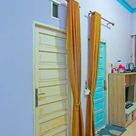 Spot On 92466 Adam Kost Syariahnearwisata Jembatan Barito Hotel Banjarmasin  Exterior foto