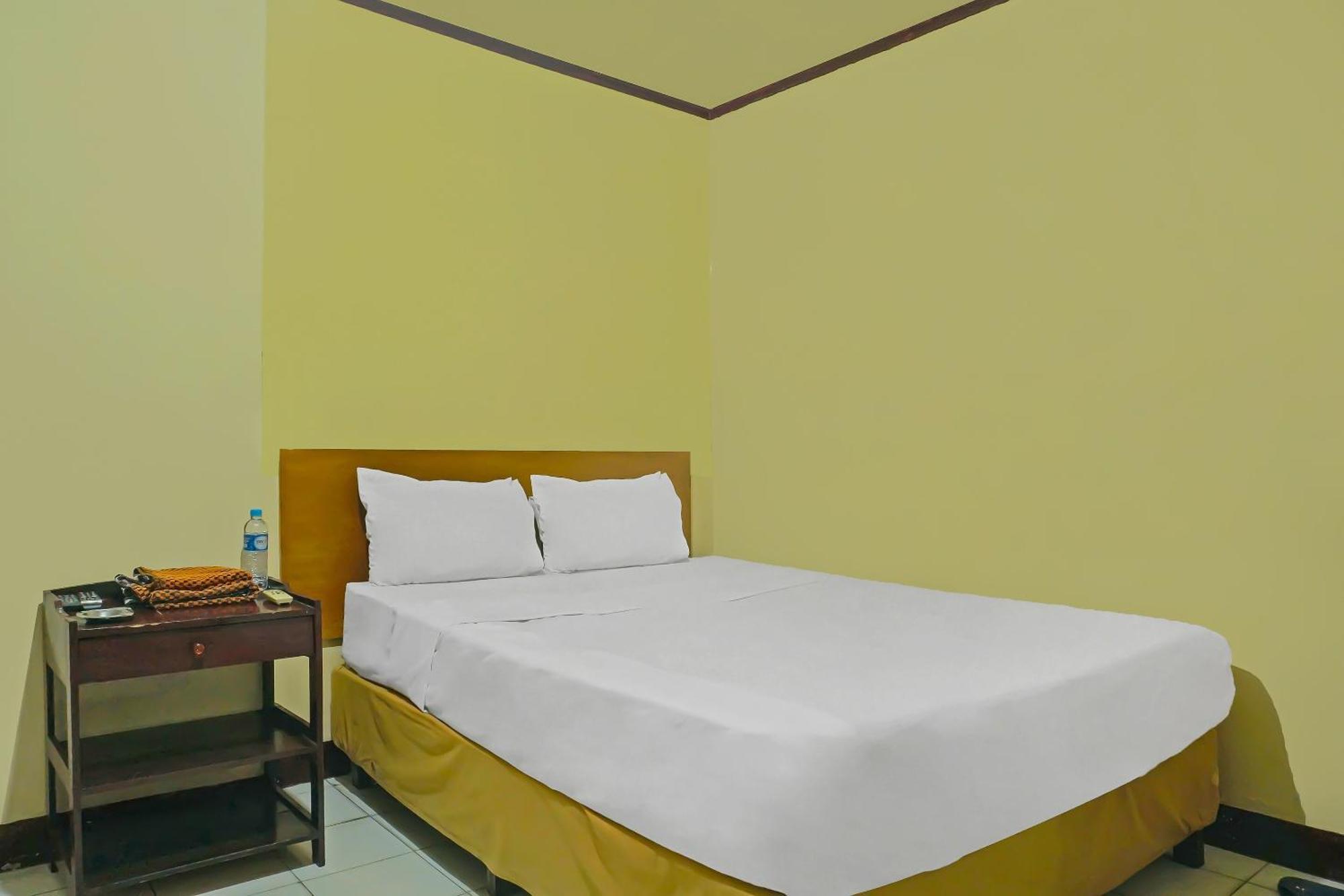 Spot On 92466 Adam Kost Syariahnearwisata Jembatan Barito Hotel Banjarmasin  Exterior foto