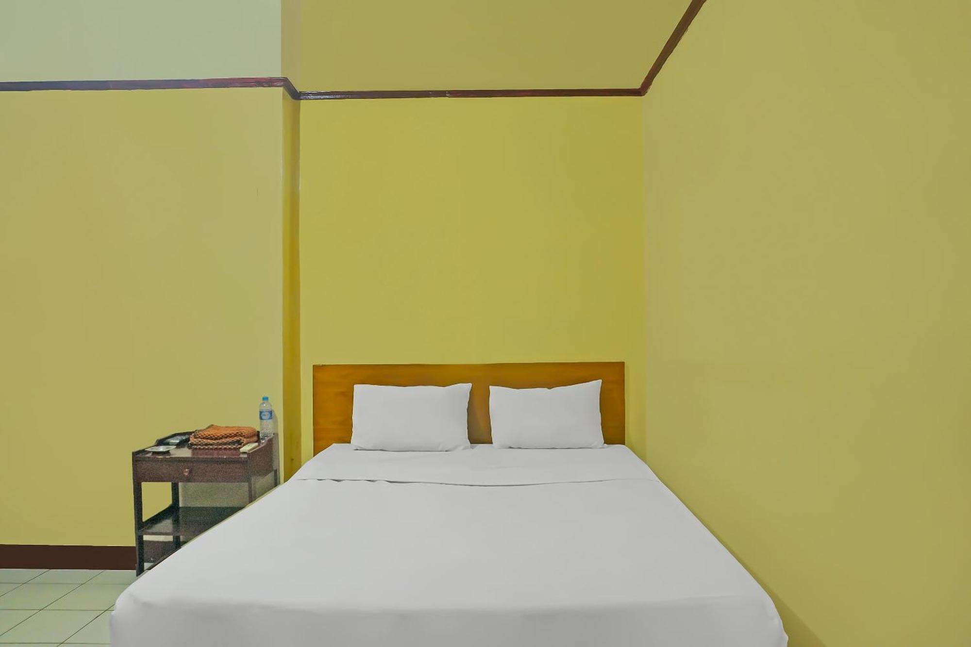 Spot On 92466 Adam Kost Syariahnearwisata Jembatan Barito Hotel Banjarmasin  Exterior foto